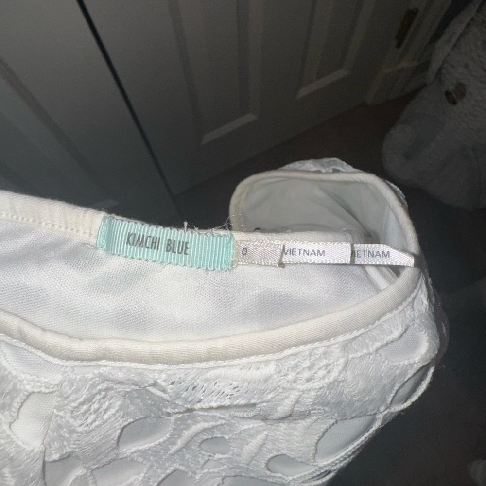 Kimchi Blue (Anthropologie) white lace overlay mini skirt